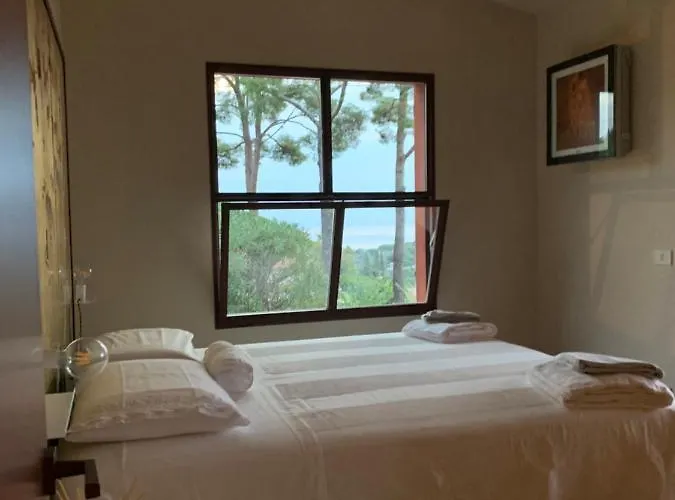 La Mandorla Salata *